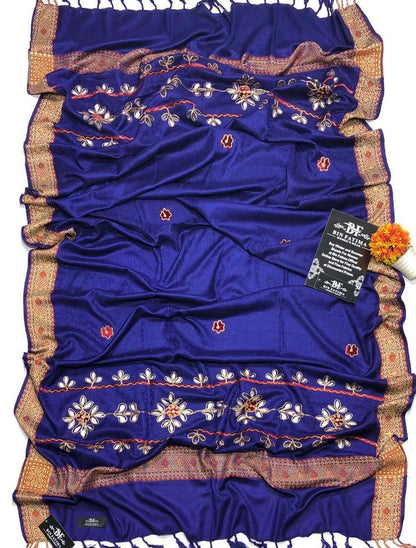 1 Pc Women's Woolen Embroidered Shawl